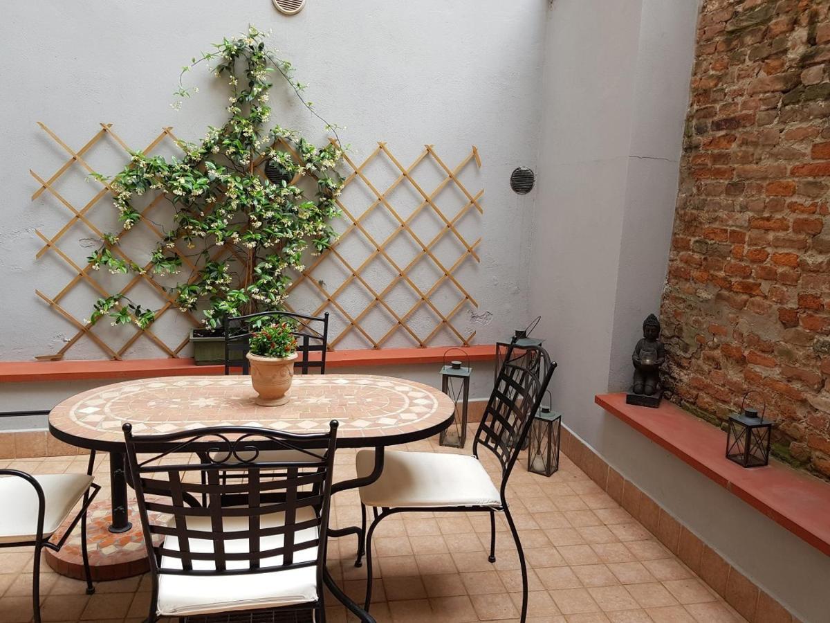 Nell'Antico Ghetto Ebraico Apartment Ferrara Exterior foto