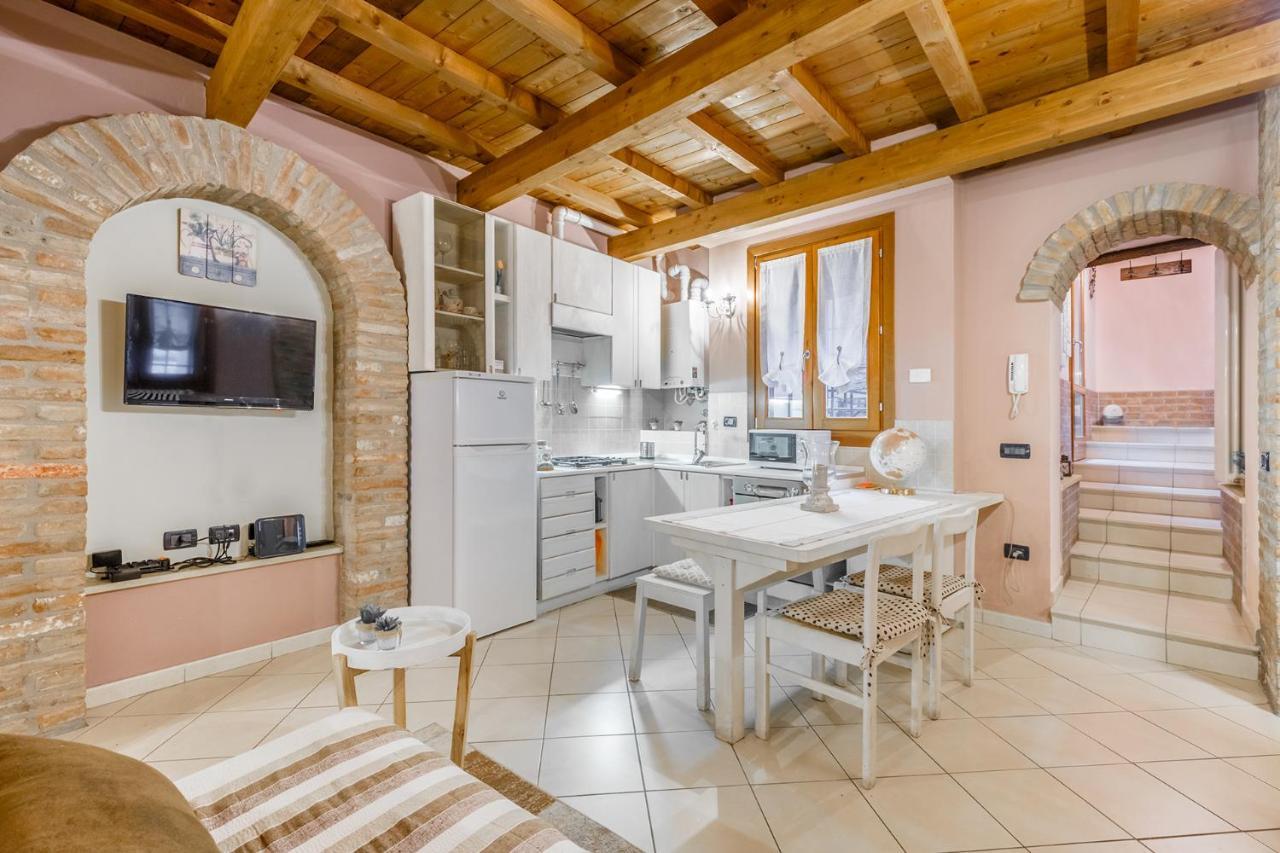 Nell'Antico Ghetto Ebraico Apartment Ferrara Exterior foto